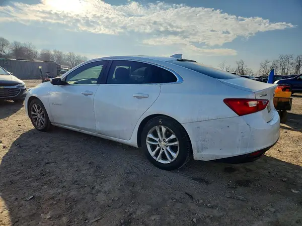 1G1ZD5ST5JF128516 2018 CHEVROLET MALIBU - Image 2