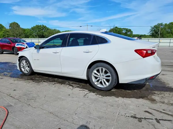 1G1ZD5ST5JF128743 2018 CHEVROLET MALIBU - Image 2