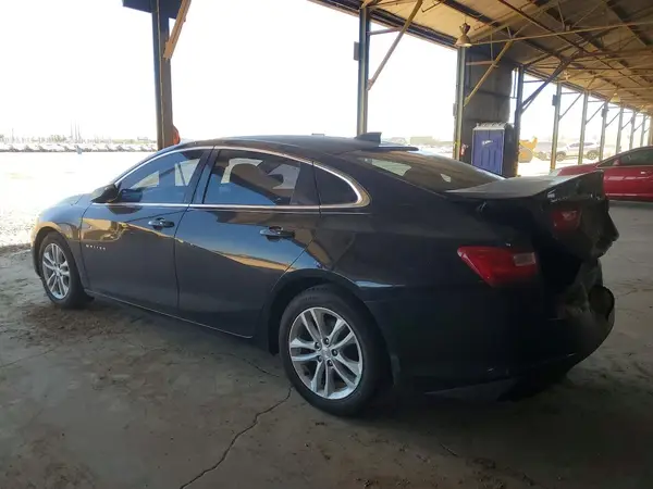 1G1ZD5ST5JF129858 2018 CHEVROLET MALIBU - Image 2