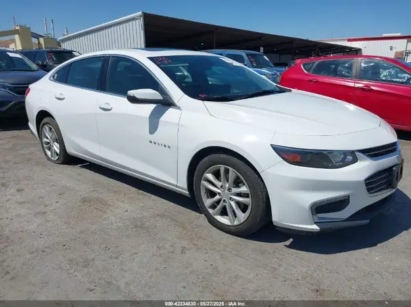 1G1ZD5ST5JF130007 2018 CHEVROLET MALIBU - Image 1