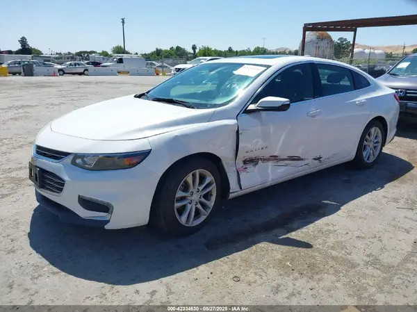 1G1ZD5ST5JF130007 2018 CHEVROLET MALIBU - Image 2
