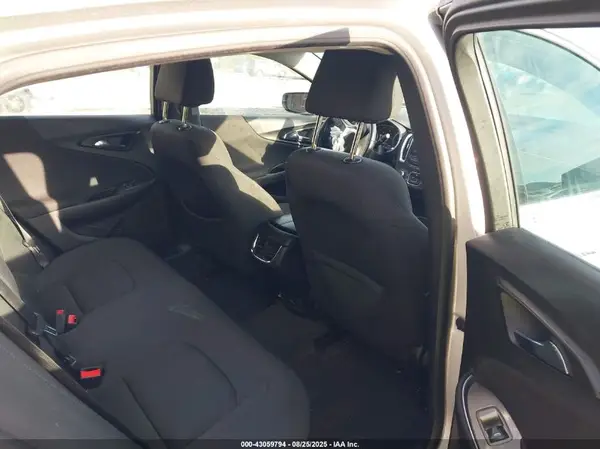 1G1ZD5ST5JF130069 2018 CHEVROLET MALIBU - Image 8