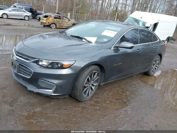 1G1ZD5ST5JF132680 2018 CHEVROLET MALIBU - Image 2
