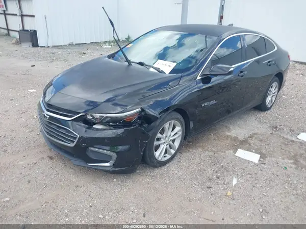 1G1ZD5ST5JF132727 2018 CHEVROLET MALIBU - Image 2