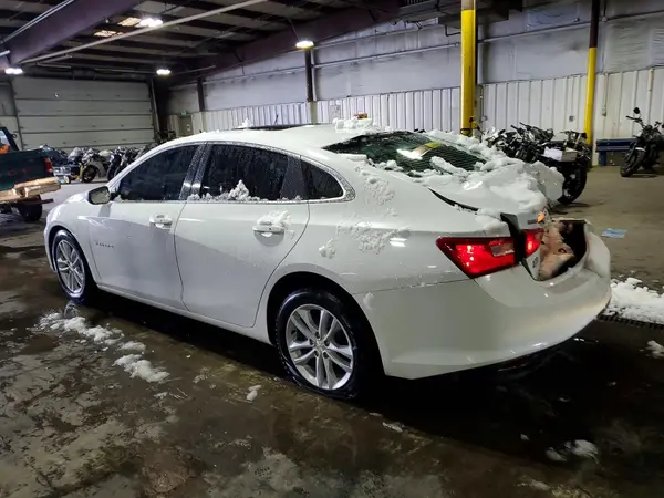 1G1ZD5ST5JF133036 2018 CHEVROLET MALIBU - Image 2