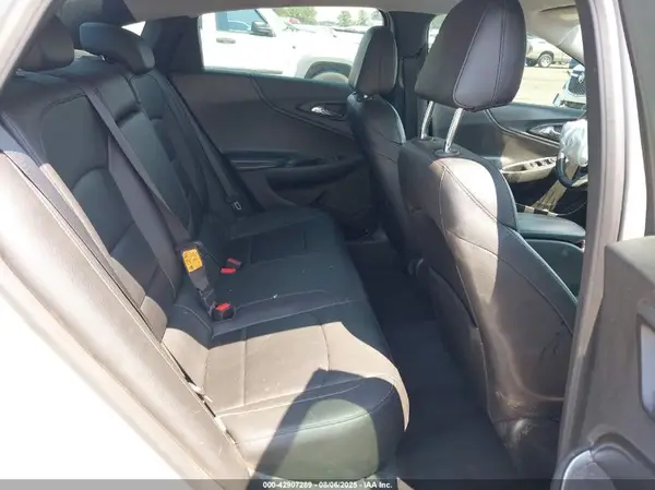 1G1ZD5ST5JF135689 2018 CHEVROLET MALIBU - Image 8