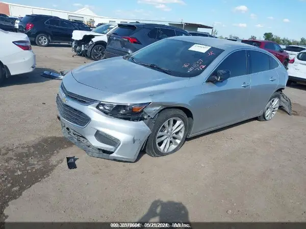 1G1ZD5ST5JF139712 2018 CHEVROLET MALIBU - Image 2