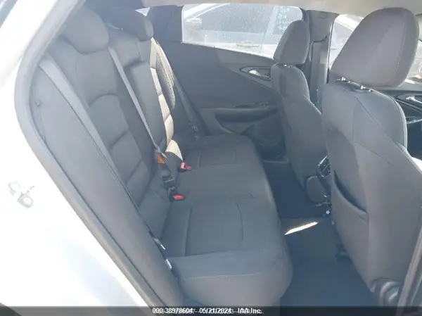 1G1ZD5ST5JF139712 2018 CHEVROLET MALIBU - Image 8