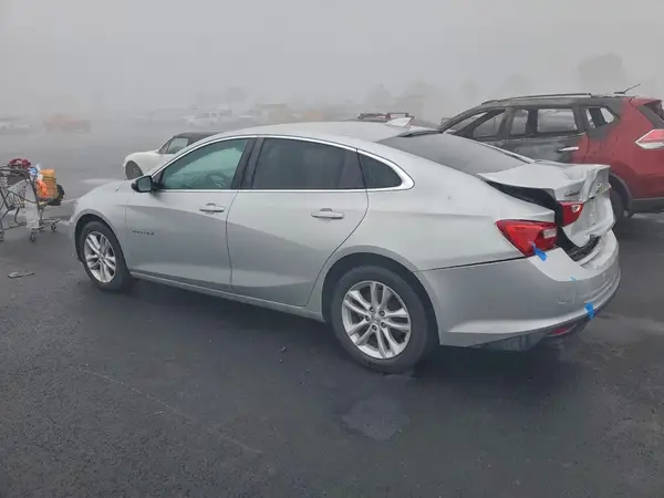 1G1ZD5ST5JF139760 2018 CHEVROLET MALIBU - Image 2