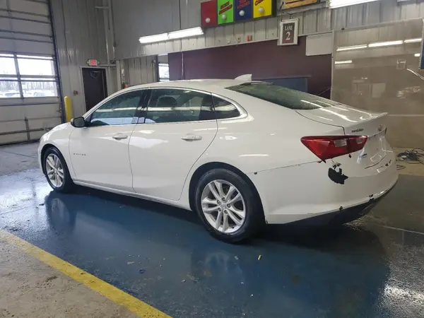 1G1ZD5ST5JF140830 2018 CHEVROLET MALIBU - Image 2