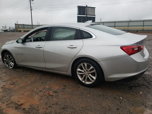 1G1ZD5ST5JF144201 2018 CHEVROLET MALIBU - Image 2