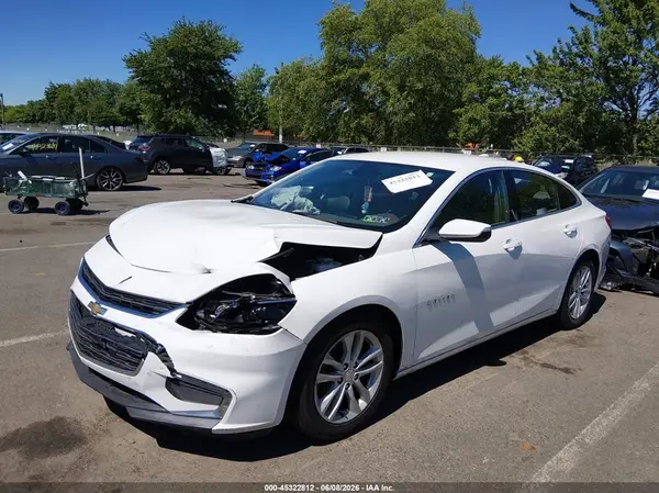 1G1ZD5ST5JF148975 2018 CHEVROLET MALIBU - Image 2