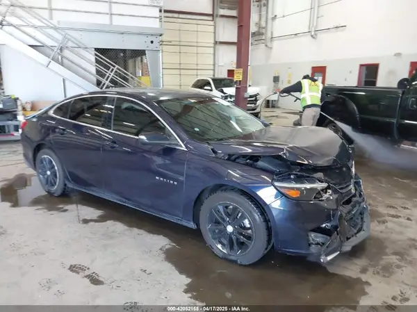 1G1ZD5ST5JF149043 2018 CHEVROLET MALIBU - Image 1