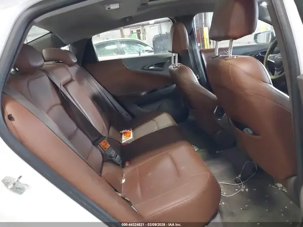 1G1ZD5ST5JF149124 2018 CHEVROLET MALIBU - Image 8