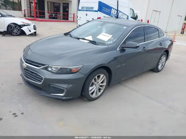 1G1ZD5ST5JF150936 2018 CHEVROLET MALIBU - Image 2
