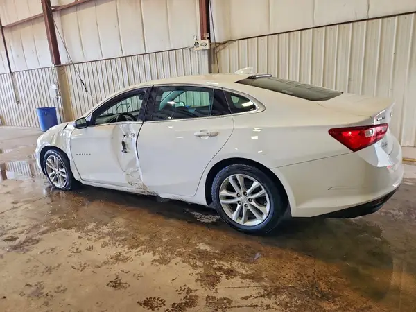 1G1ZD5ST5JF151522 2018 CHEVROLET MALIBU - Image 2