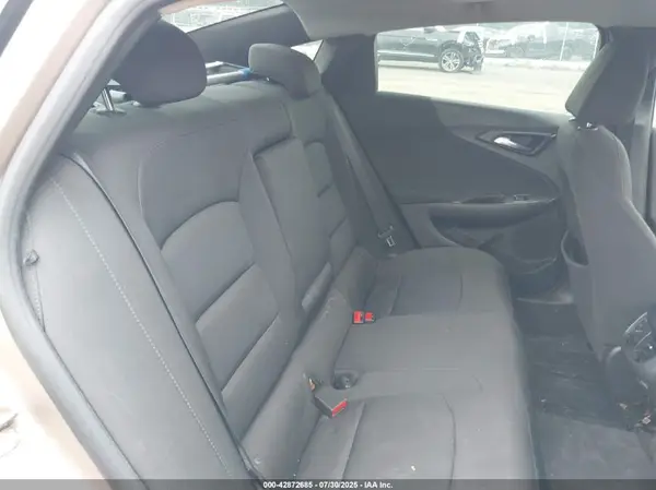 1G1ZD5ST5JF151813 2018 CHEVROLET MALIBU - Image 8