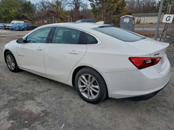 1G1ZD5ST5JF156431 2018 CHEVROLET MALIBU - Image 2