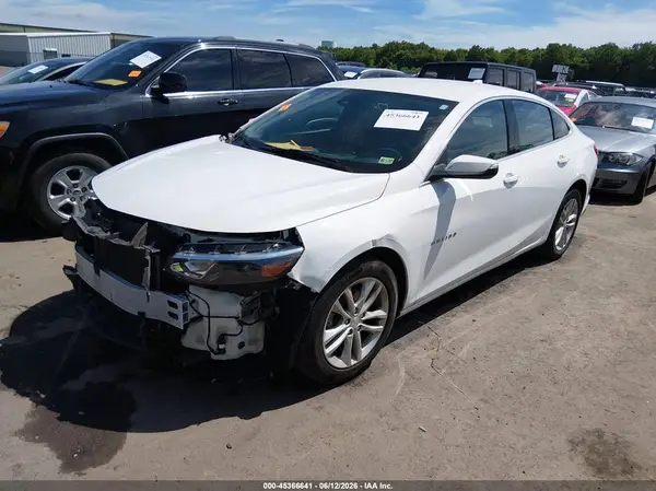 1G1ZD5ST5JF160785 2018 CHEVROLET MALIBU - Image 2
