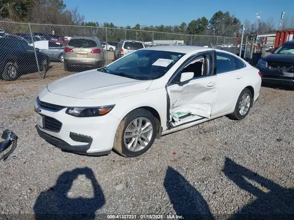 1G1ZD5ST5JF164402 2018 CHEVROLET MALIBU - Image 2