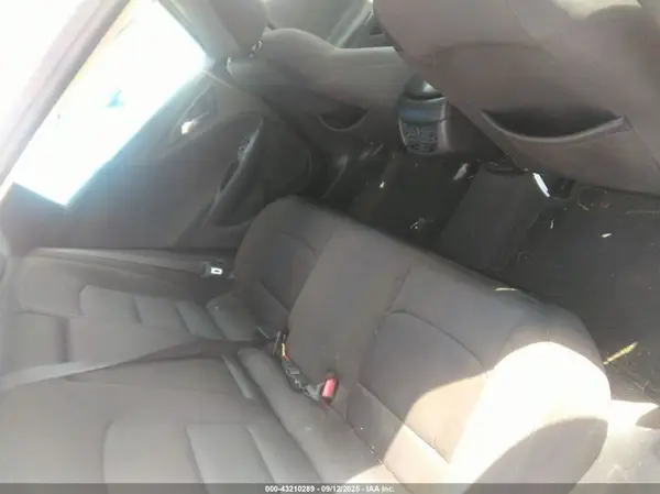1G1ZD5ST5JF165968 2018 CHEVROLET MALIBU - Image 8