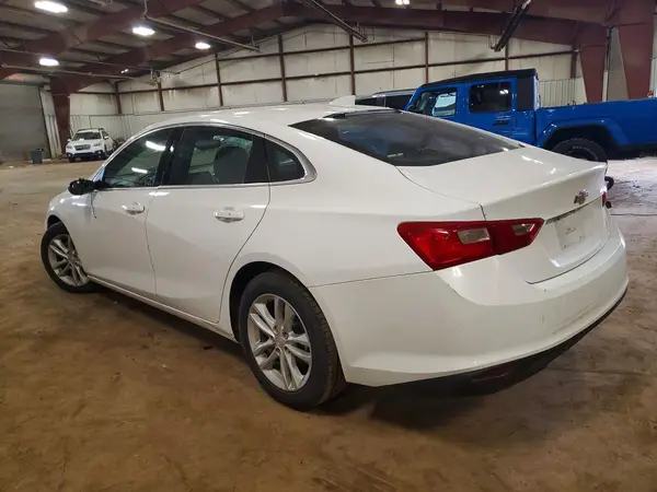 1G1ZD5ST5JF168126 2018 CHEVROLET MALIBU - Image 2