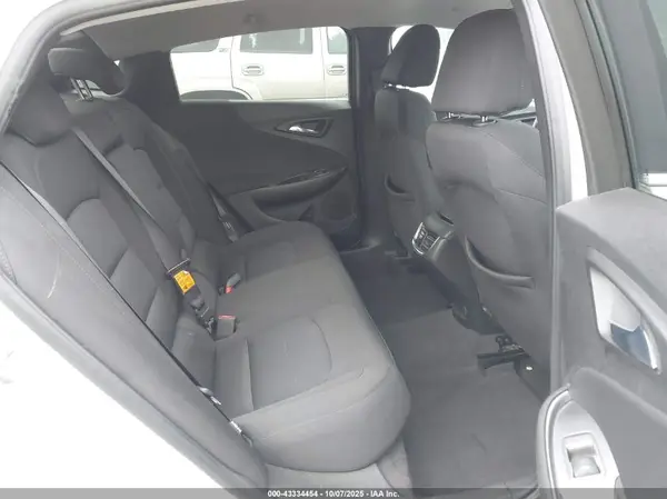 1G1ZD5ST5JF170586 2018 CHEVROLET MALIBU - Image 8