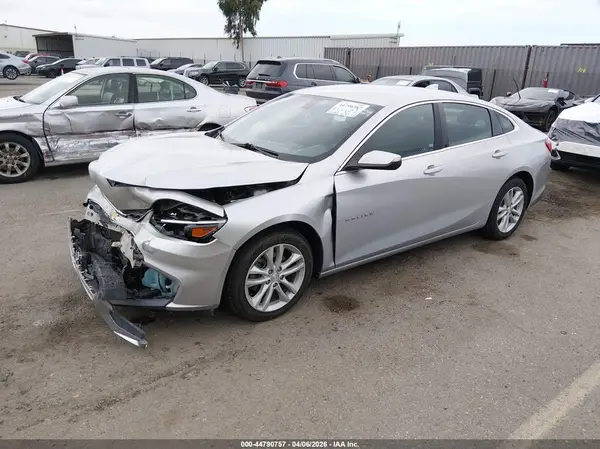 1G1ZD5ST5JF178123 2018 CHEVROLET MALIBU - Image 2