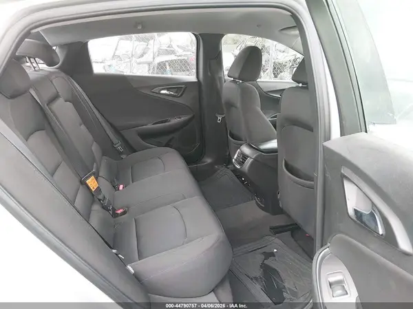 1G1ZD5ST5JF178123 2018 CHEVROLET MALIBU - Image 8