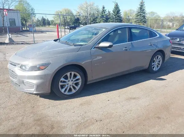 1G1ZD5ST5JF178798 2018 CHEVROLET MALIBU - Image 2