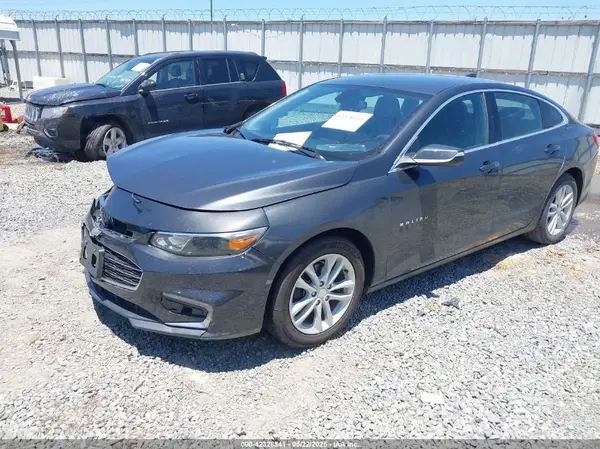 1G1ZD5ST5JF179045 2018 CHEVROLET MALIBU - Image 2