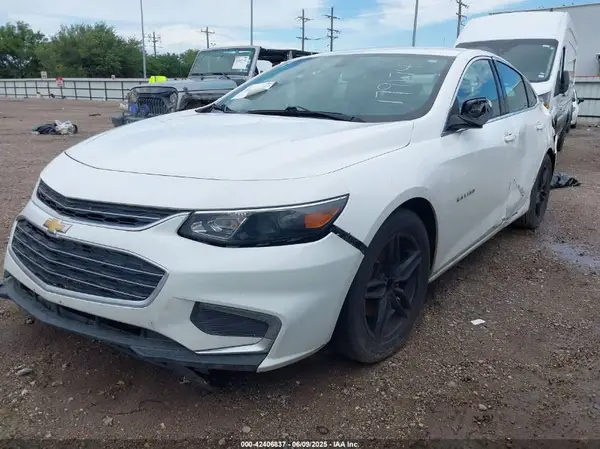 1G1ZD5ST5JF179174 2018 CHEVROLET MALIBU - Image 2