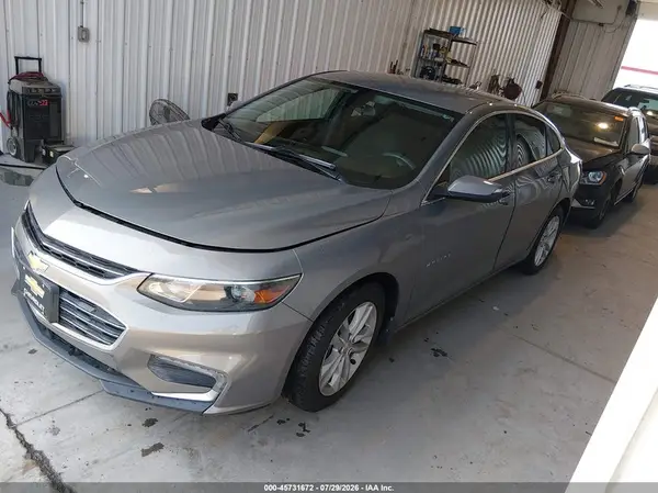 1G1ZD5ST5JF180261 2018 CHEVROLET MALIBU - Image 2