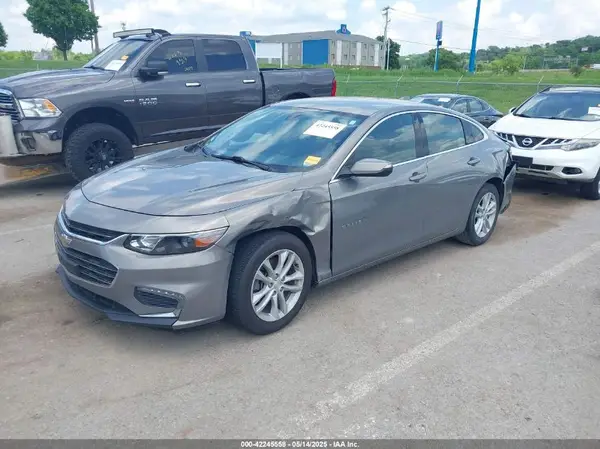 1G1ZD5ST5JF185248 2018 CHEVROLET MALIBU - Image 2