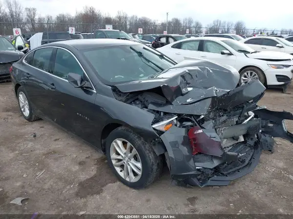 1G1ZD5ST5JF190207 2018 CHEVROLET MALIBU - Image 1