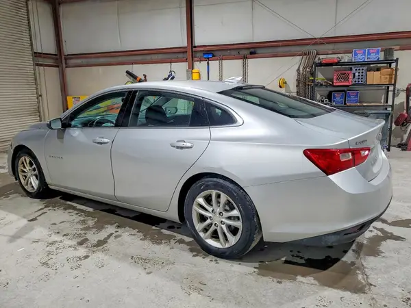 1G1ZD5ST5JF192751 2018 CHEVROLET MALIBU - Image 2
