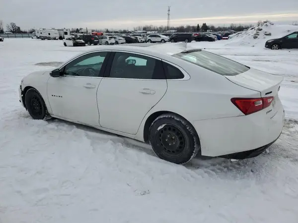 1G1ZD5ST5JF197867 2018 CHEVROLET MALIBU - Image 2