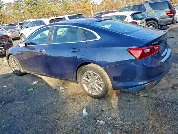 1G1ZD5ST5JF202419 2018 CHEVROLET MALIBU - Image 2