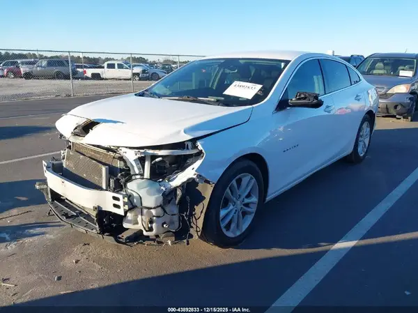 1G1ZD5ST5JF203232 2018 CHEVROLET MALIBU - Image 2
