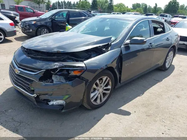 1G1ZD5ST5JF204221 2018 CHEVROLET MALIBU - Image 2