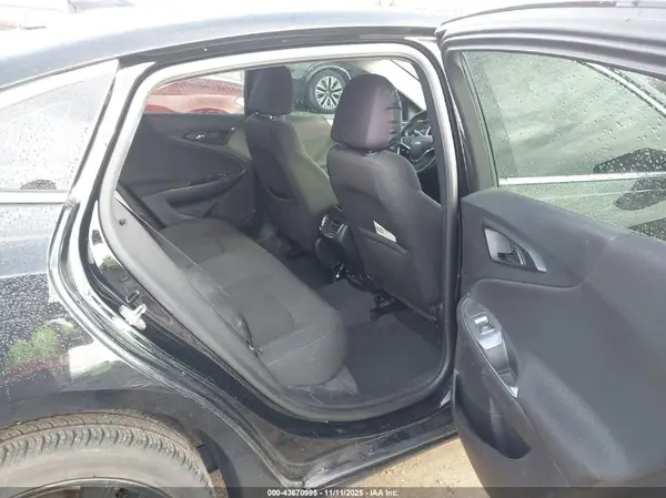 1G1ZD5ST5JF209922 2018 CHEVROLET MALIBU - Image 8