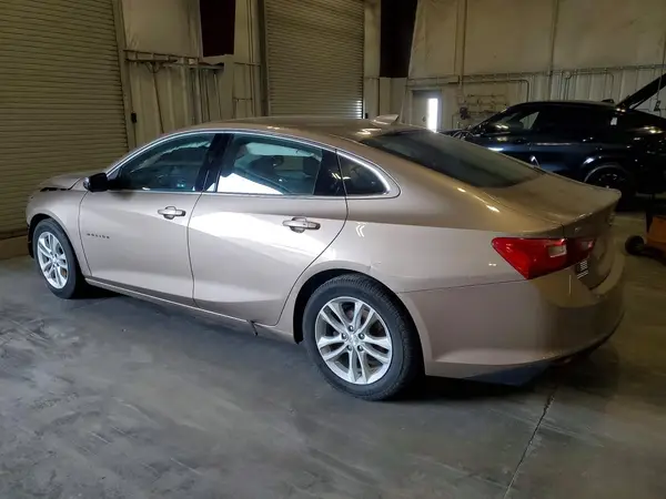 1G1ZD5ST5JF210729 2018 CHEVROLET MALIBU - Image 2