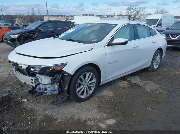 1G1ZD5ST5JF213064 2018 CHEVROLET MALIBU - Image 2