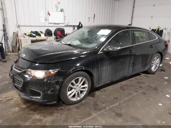 1G1ZD5ST5JF213825 2018 CHEVROLET MALIBU - Image 2