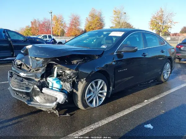 1G1ZD5ST5JF218006 2018 CHEVROLET MALIBU - Image 2