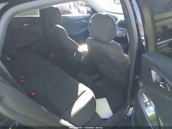 1G1ZD5ST5JF220581 2018 CHEVROLET MALIBU - Image 8