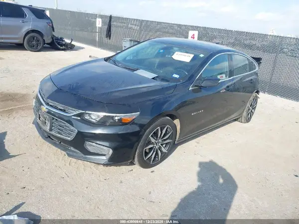 1G1ZD5ST5JF221925 2018 CHEVROLET MALIBU - Image 2