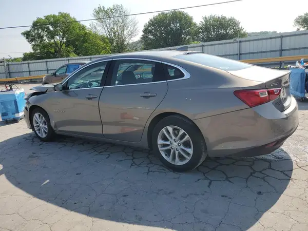 1G1ZD5ST5JF223786 2018 CHEVROLET MALIBU - Image 2