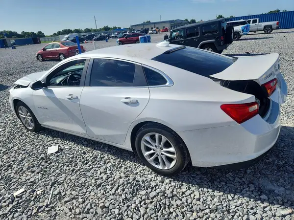 1G1ZD5ST5JF226817 2018 CHEVROLET MALIBU - Image 2