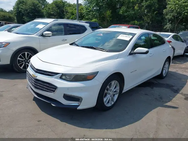 1G1ZD5ST5JF229183 2018 CHEVROLET MALIBU - Image 2
